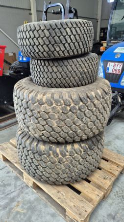 Farmtrac 26 HST